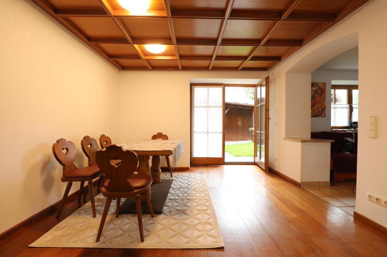 جارمش بارتنكيرشن Fantastic Garden Friends & Family Apartment المظهر الخارجي الصورة